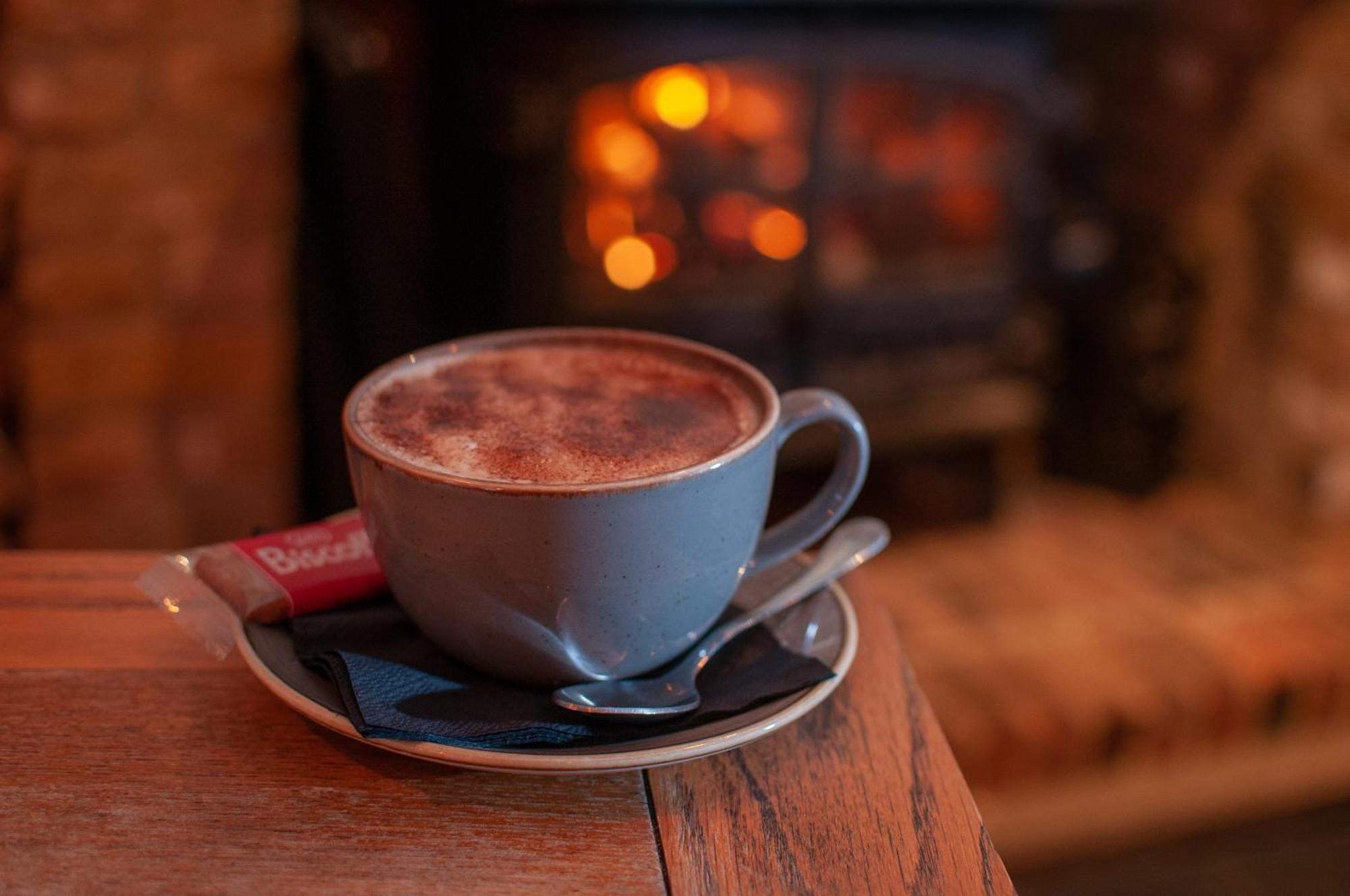 The Cowdray Arms Bed and Breakfast Worth  Exteriör bild